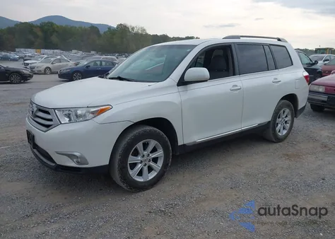 2012 Toyota Highlander Se V6 z USA, uszkodzony, nr VIN 5TDBK3EH4CS108660